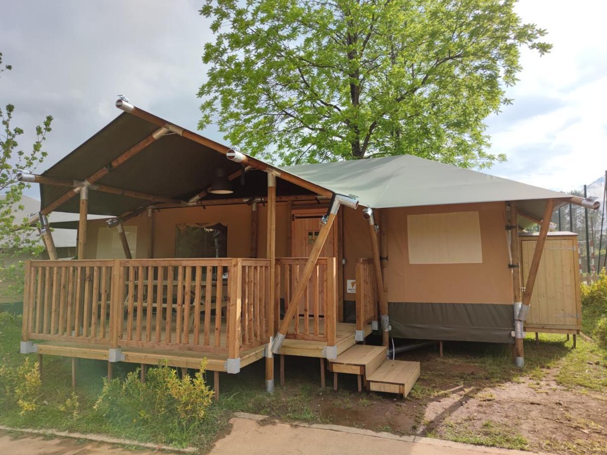 Teiraboa Base Camp Hotel Arzua Exterior photo